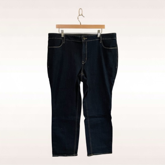 Women's Old Navy High Rise Straight Jeans - Short Length - Picture 1 of 7